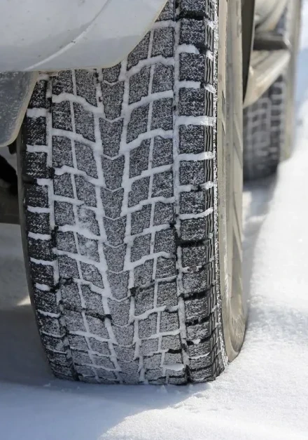 Henkiloauto talvirenkaat